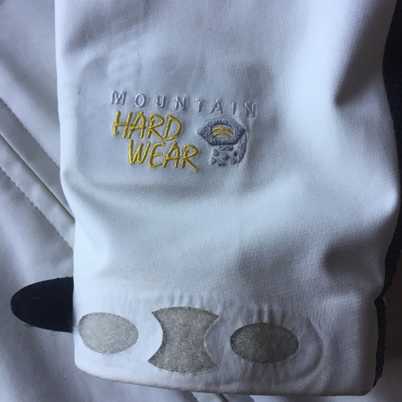 Mountain Hardware technical soft shell jacket - Picture 2 of 6